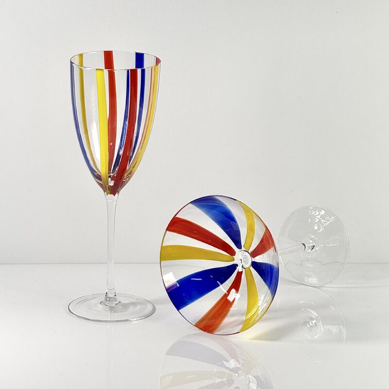 품질 Hand Blown Art Glass Goblet & Coupe Glass Set, Vibrant Red Yellow Blue Vertical Cane Stripes Murano Style Stemmed Wine & Martini Glasses for Bar, Party & Gift 공장