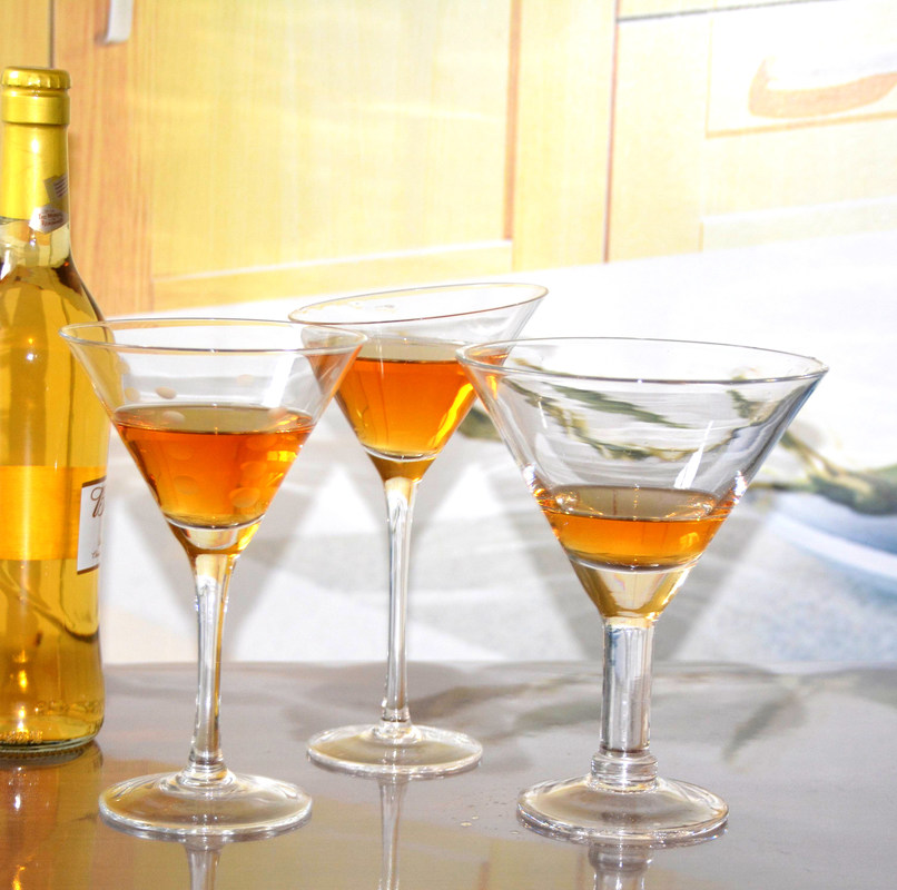 품질 유일한 특화 두꺼운 줄기 크리스탈 칵테일 글라스 공장