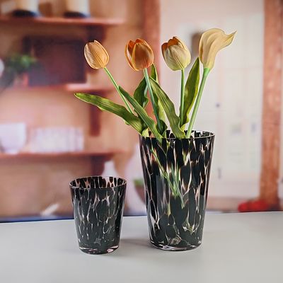 품질 Handmade Amber Glass Vase Modern Unique Vase for Table Centerpiece Decorative Flower Vases for Home Office Wedding(S size) 공장