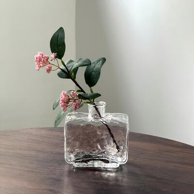 품질 Rectangular Clear Hammered Glass Vase - Modern Minimalist Decorative Flower Vase for Table Centerpiece 공장