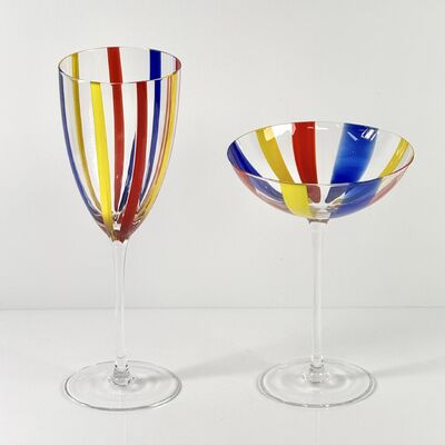품질 Hand Blown Art Glass Goblet & Coupe Glass Set, Vibrant Red Yellow Blue Vertical Cane Stripes Murano Style Stemmed Wine & Martini Glasses for Bar, Party & Gift 공장