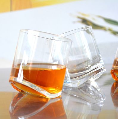 품질 납 없는 기울어진 바닥 둥근 위스키 맛보기 잔 공장