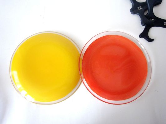 품질 10 인치 투명 가장자리 색칠 색상 유리 충전판 공장