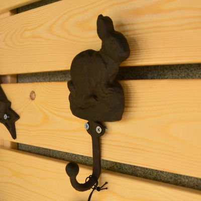 품질 고대 귀여운 토끼는 철 기술을 던진 철 모자걸이를 던졌습니다 공장