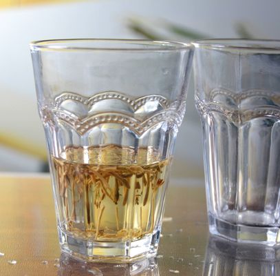 품질 줄기 없는 엠브로스 다중 탕젠트 10 온스 유리 텀블러 공장