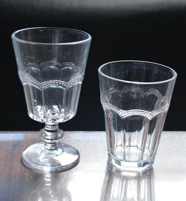 품질 줄기 없는 엠브로스 다중 탕젠트 10 온스 유리 텀블러 공장